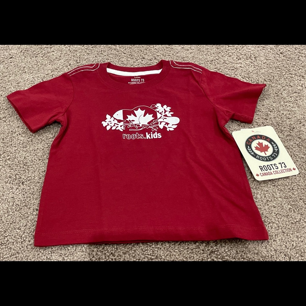 Roots t-shirt.  NWT